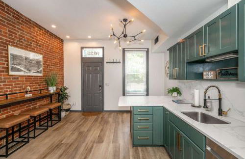 Mansfield Retreat - A Chic Downtown Experience - Foto 35