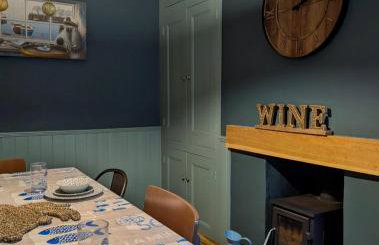 MIDSHIPS A HOLIDAY HOME IN DARTMOUTH SLEEPS UPTO 6 PEOPLE ,PET FRIENDLY , 10 MINUTES WALK TO Town CENTRE WITH PARKING included - Foto 13