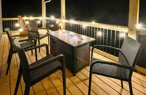 Painted Skies Upscale Getaway By Lake Burton! - Photo 25