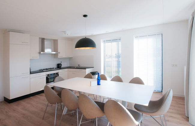 5 bedroom House in Tholen with sauna and hot tub - Photo 13