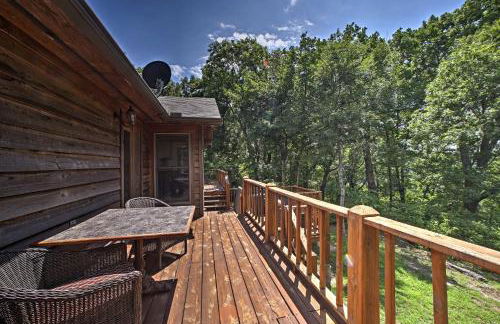 A Scenic View Lodge in Ozarks with Views and Hot Tub - Foto 20