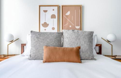 River N 1BR w Gym Pool nr L stop Beach CHI-362 - Foto 8