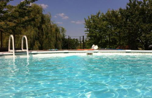 Chalet indépendant avec jardin et accès piscine près de St Pourçain - FR-1-489-151 - Foto 18