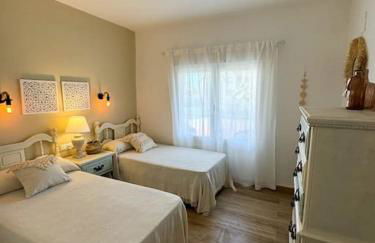 Increíble piso a pocos metros del mar con piscina - Foto 17