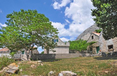 Apartments with parking space Omis - 15767 - Foto 1