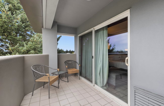 Medallion Inn & Suites - Foto 14