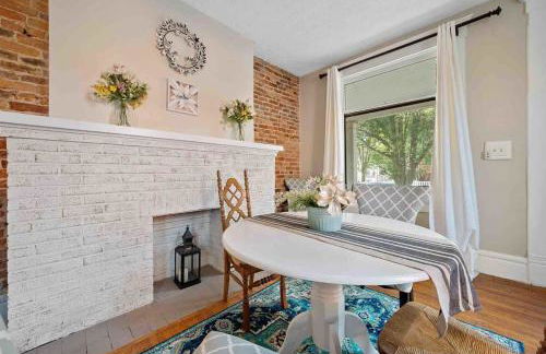 The Village Townhouse - 5 BR - Photo 12