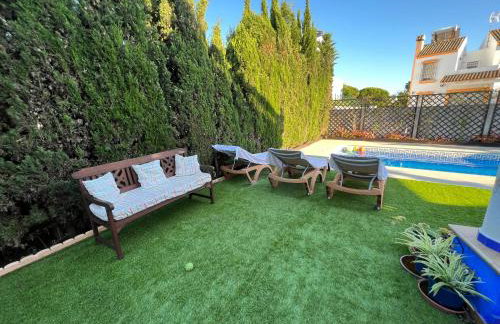 Chalet con piscina privada, parking y zona BBQ - Foto 70