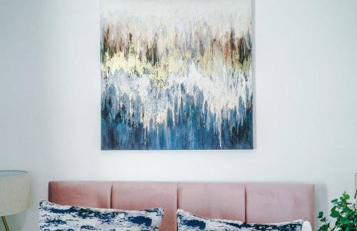 Comfy 3-BR Wirral Home | Free Parking & Wi-Fi - Foto 3