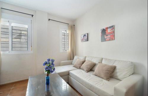 Esperanza free parking by Staycare - Photo 3