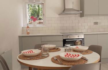 Light & Airy Vaulted Barn Conversion with a View - Photo 31