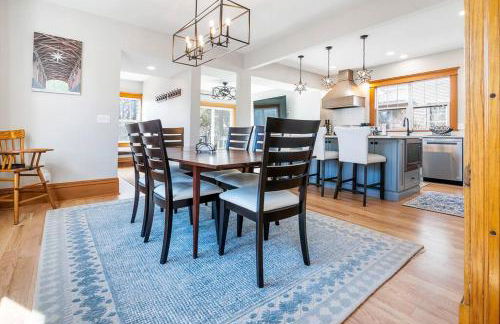 Family-friendly 4BR Near UNI for an Easy Group Stay - Foto 6