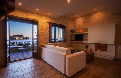 Exensian Villas & Suites - Photo 6