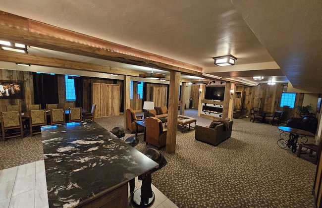 Eaglescape Suites and Event Center - Photo 11