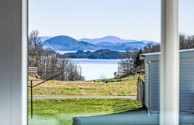 Greenhouse - Photo 10