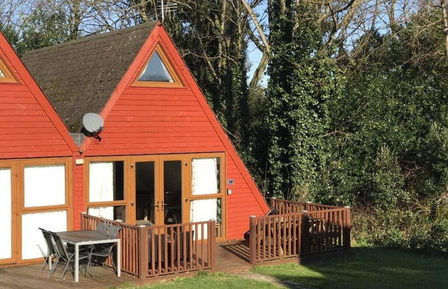 Chalet-sleeps6-parking-garden-pool - Foto 25