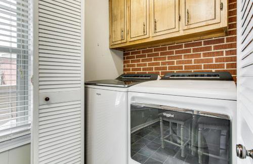 Florence Family Home with Dog-Friendly Yard - Foto 21