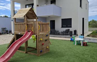 Apartments Štrkalj Sukošan - Foto 1