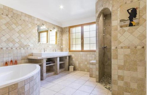 Amazing Home In Acquigny - Foto 12