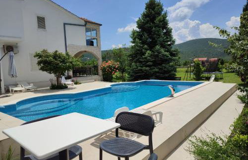 Villa Almas with swimming pool, tennis court, sauna, gym, grill house - Foto 5