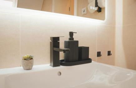 140qm Luxuriöses Penthouse mitten in Schwäbisch Gmünd, 70qm Dachterrasse & Top-Lage, mit WHIRPOOL, Jetzt buchen! - Foto 36