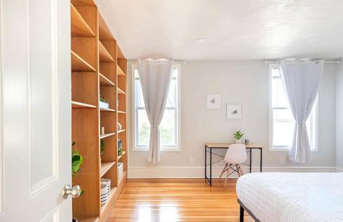 Jennifer's Cozy Apt Walk to Brown In Unit Laundry - Foto 19