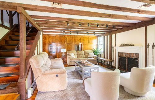 Bethel Woods Retreat - wPool, Hot Tub & Arcade! - Foto 33