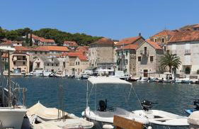 Nada Apartment, Uvala Koramaslinova, Brač - Photo 35