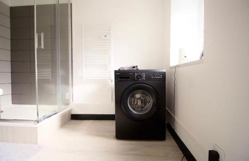 Triplex Lumineux à Cherbourg, hyper centre, 2 pas du Port & Vie Nocturne, Intendance Luxury Host - Foto 19