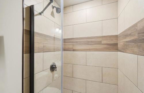 Speakeasy Attached, Walkable to Cavs, Flats, Casino - Foto 6