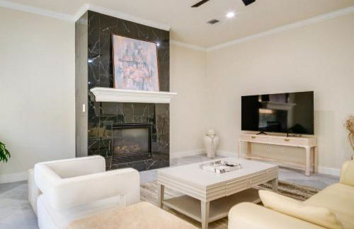 Spacious and Modern Home in Montgomery with Deck! - Foto 5