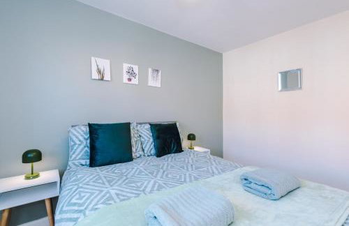 3 Bedroom Semi-Detached Home Sleeps 5 with Driveway - Foto 5