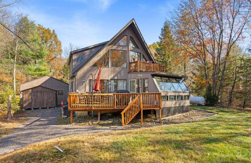 Lakefront with Beach Game Room Fire-pit and More - Foto 18