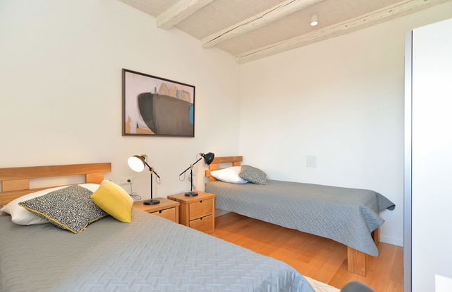 House 1650 - Photo 3