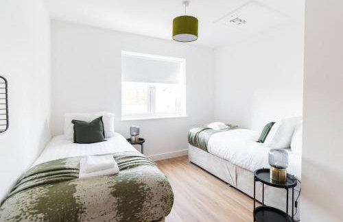 Sleek & Cozy 2BR Apartment for Your Stay # 3 - Foto 8