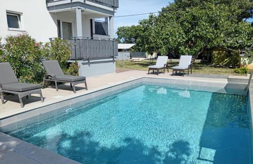 Apolo Apartments - Pool & Garden Retreat - Foto 13