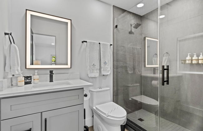 Stunning Poolside Luxury Retreat - Foto 6