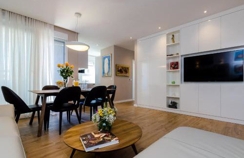 New Art Apartment - Photo 19