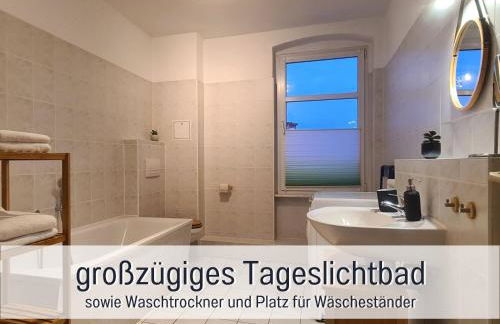 Lichtdurchflutete moderne Stadtwohnung, Küche, Waschtrockner, SmartTV - Foto 10