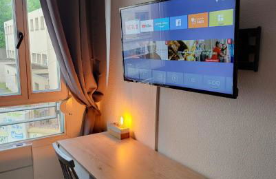 Studio Le Central 350 m de Gare Lyon Part-Dieu, Navette Stade et Arena ,Eurexpo Aéroport- Bus Direct Centre Ville - Photo 4