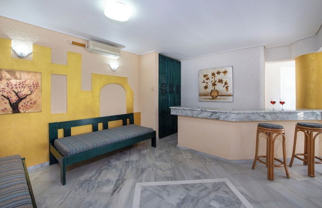 Hotel Castle Suites - Photo 29