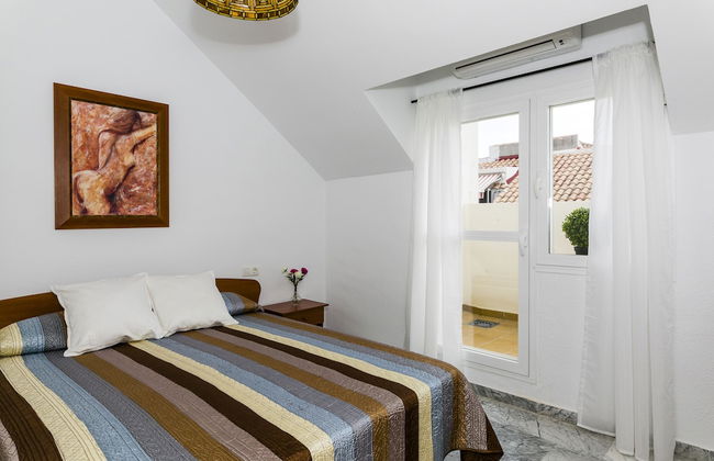 Real del Tivoli Two Rooms and Parking free - Photo 3