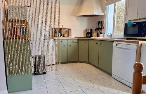 Charmante maison proche plage à Groix, 2 chambres - FR-1-813-3 - Photo 8