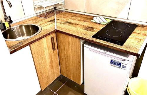 B3 planta baja al lado del metro - Foto 9