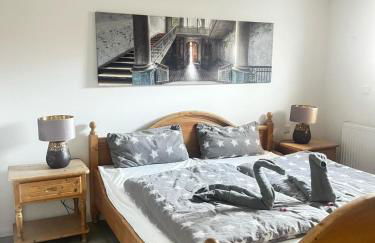 Frisch Renovierte Souterrain Wohnung - Foto 4