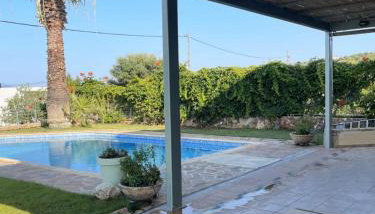Spacious, Shiny, SeaView Villa, in Theologos - Foto 2, Garden, sunbed, Garden view