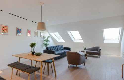 Soho 2-Bed Penthouse - AC - Sleeps 6 - Photo 1