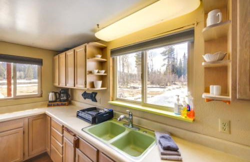 Hike, Bike and Boat Cabin with Dock on Seeley Lake! - Foto 11