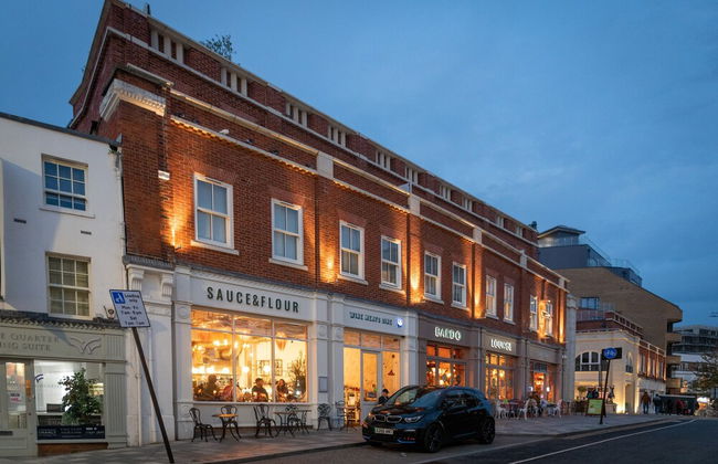 Super Vibrant 2 Bedroom With Parking - Foto 21