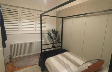 Beautiful large family home 5 bedrooms,3 bathrooms - Foto 33